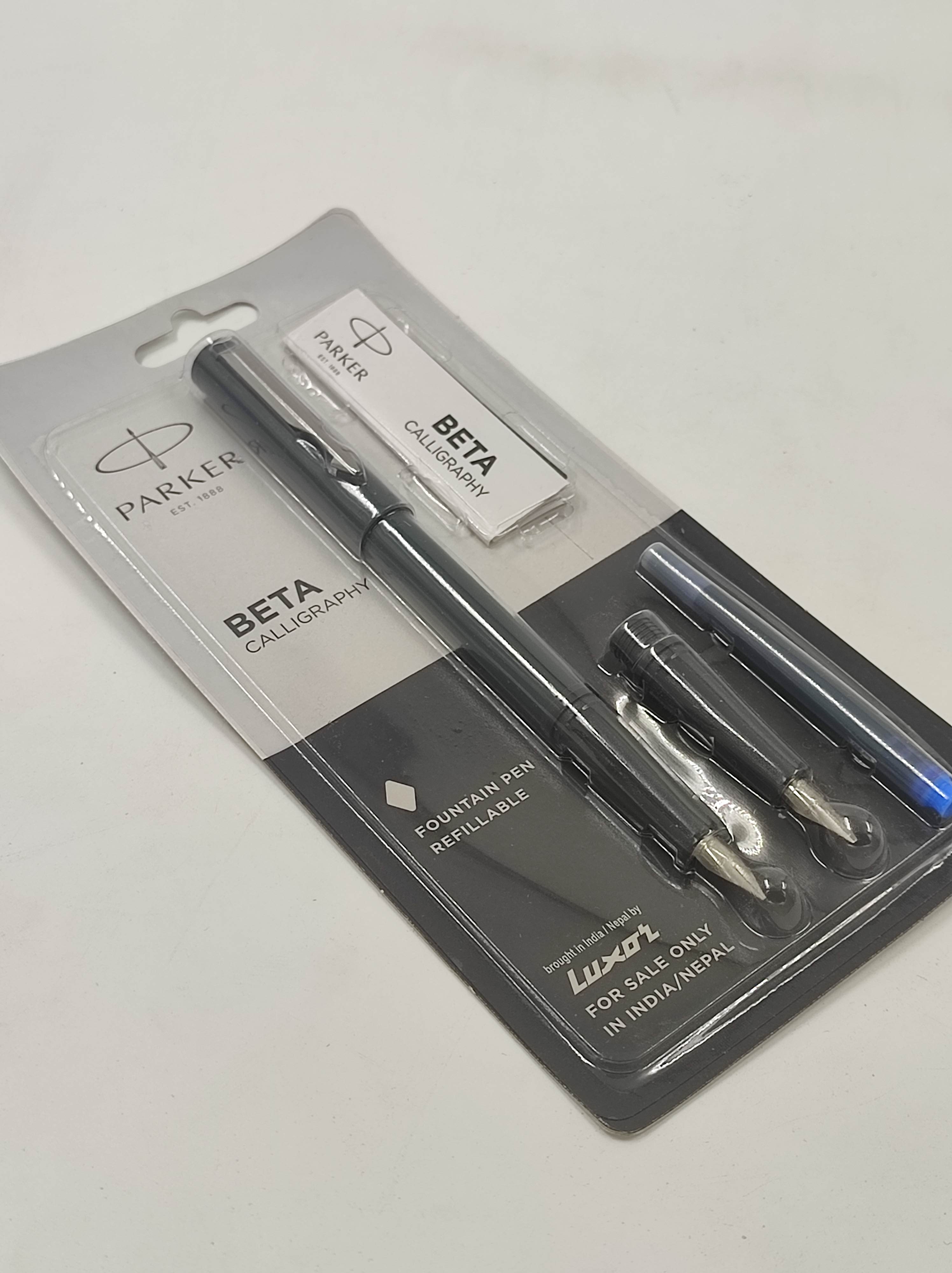 PARKER BETA CALLIGRAPHY FOUNTAIN PEN